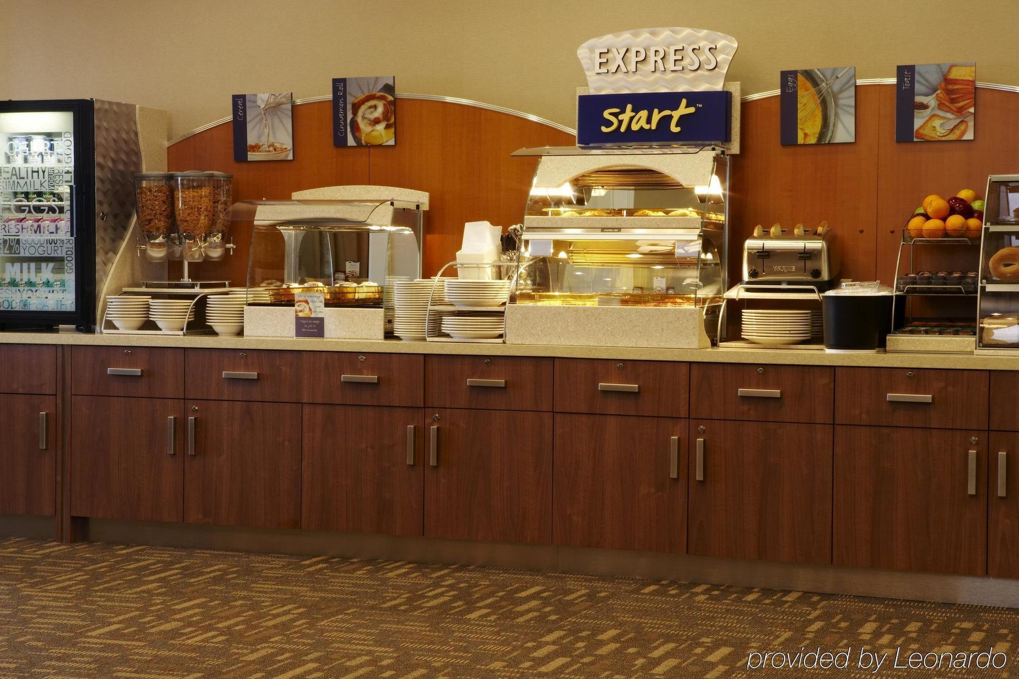 Holiday Inn Express & Suites Vaughan-Southwest By Ihg Zewnętrze zdjęcie